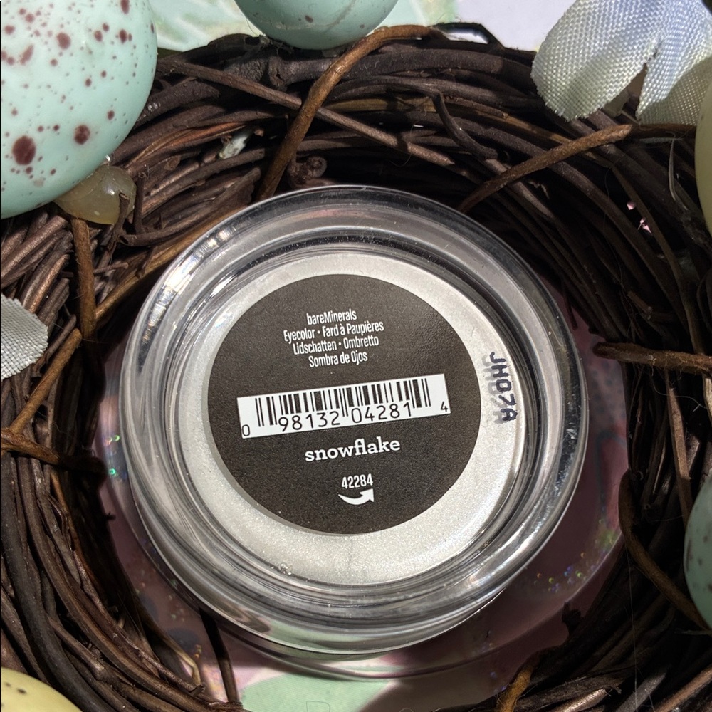bareMinerals Snowflake Shimmer Eyeshadow Sealed!